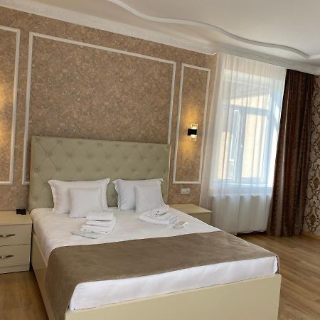 Hotel Sharl Ninotsminda ภายนอก รูปภาพ