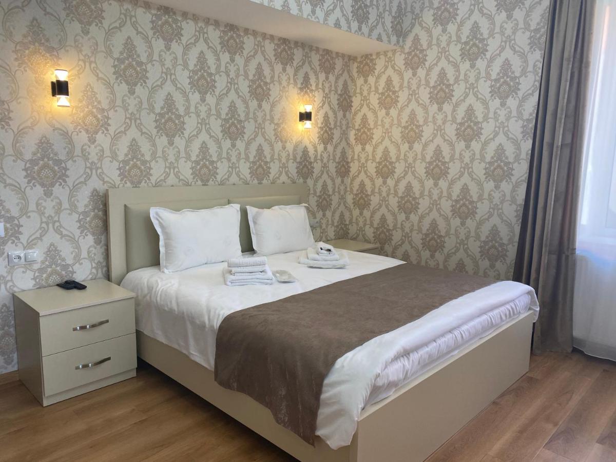 Hotel Sharl Ninotsminda ภายนอก รูปภาพ