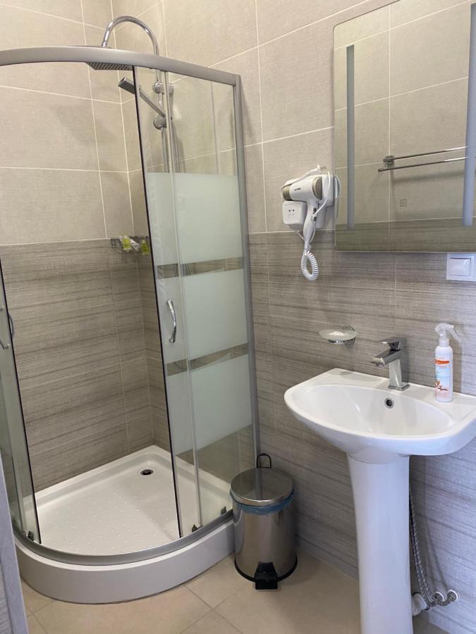 Hotel Sharl Ninotsminda ภายนอก รูปภาพ